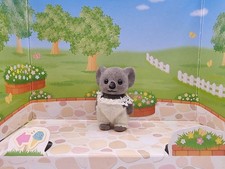 Sylvanian families billabong - families,