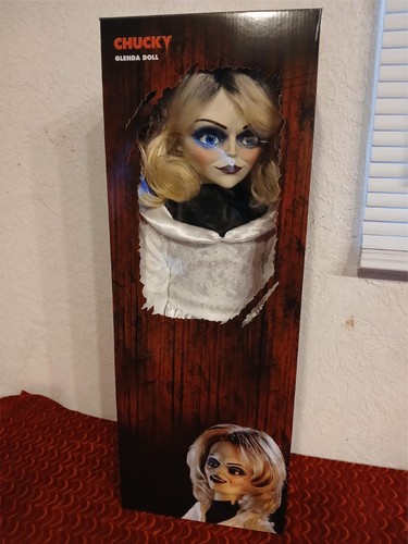 Lifesize glenda chucky - glenda,