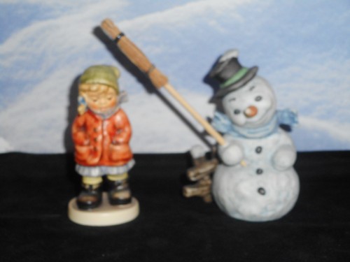 Hummel figure 2221 all bundled - figure,