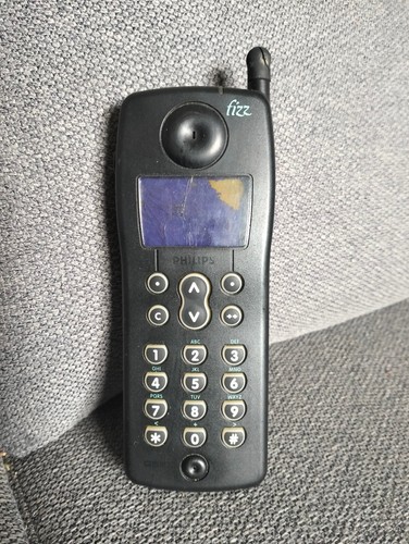 Phillips mobile phone fizzz - phillips,