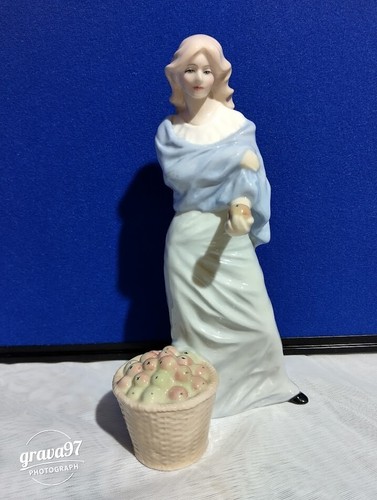 Royal doulton hn3084 - royal, '