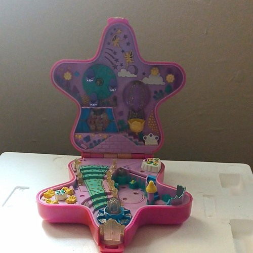 Polly pocket star shaped - polly, star-shaped
