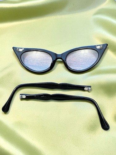 Vintage 1950s spectacles - vintage,