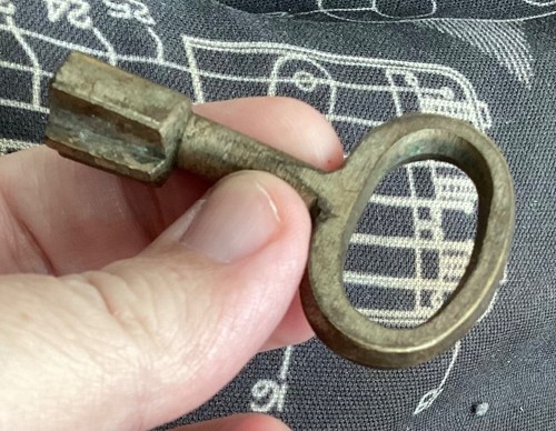Vintage antique brass key - antique, ??