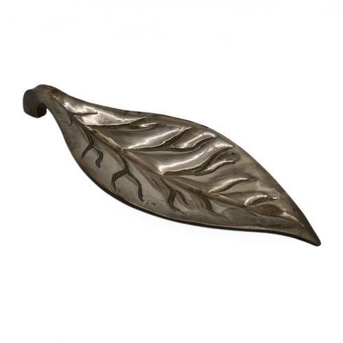 Vintage solid brass leaf - -,