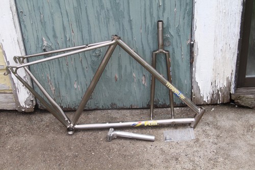 Vintage fuji titanium - fuji, road