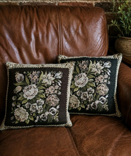 Pair vintage small tapestry - vintage,
