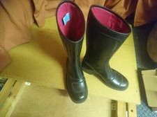 MOTOR CYCLE DERRI BOOTS SIZE 6