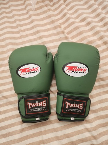 Twins 12oz muay thai boxing - 12oz,