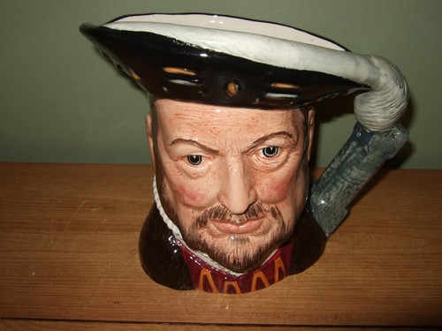 Royal doulton henry vlll toby - doulton,