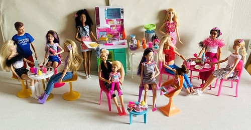Variety barbie and ken - of,