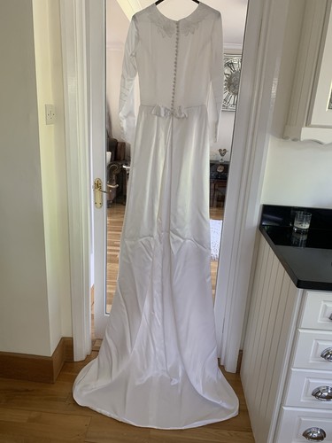 Vintage handmade ivory - ivory, silk