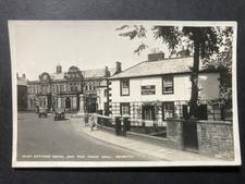 Glen Cottage & Town Hall