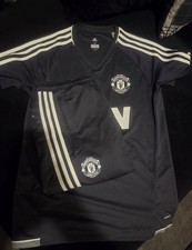 Manchester United 2017 Kit