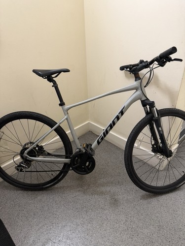 Giant hybrid bike - giant, 700c