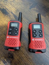 2x Motorola TLKR T40 Red Black 8 Channel Two-Way Walkie Talkie