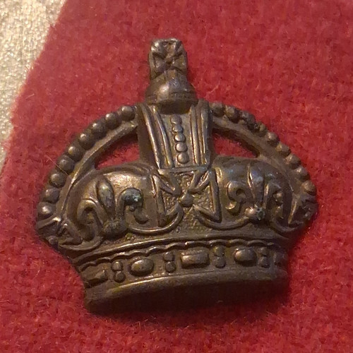 Military metal crown - &, gb