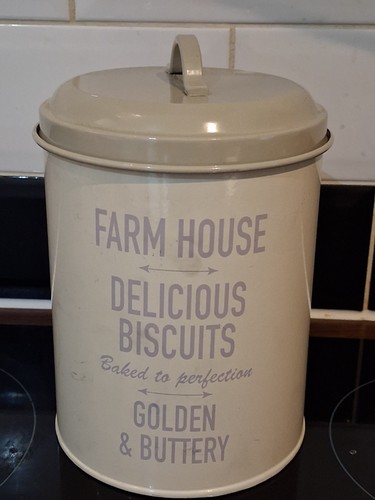 Farmhouse biscuit barrel tin - farmhouse,