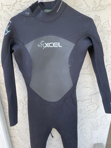Xcel womens 3mm - back, zip