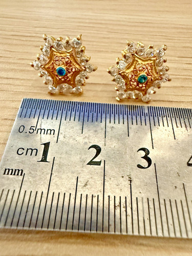 22ct gold stud - 22ct, earrings