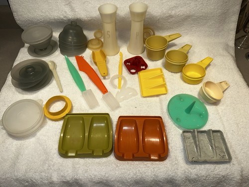 Vintage lot tupperware - lot, of