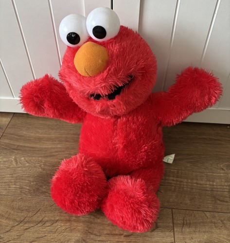 Tickle elmo - me, street)