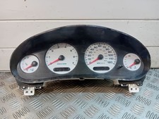 70113R Dodge Intrepid 2002 Petrol speedometer instrument cluster KST13436