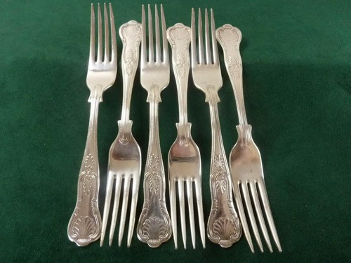 Nice vintage dinner table - 6,