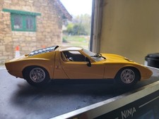Lamborghini Miura 1968 1:18 Burago Diecast Model Car
