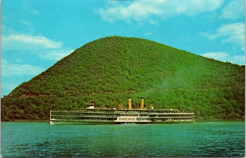 Postcard hudson bay day - bay, liner