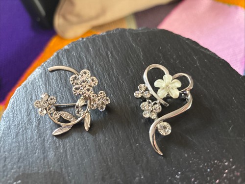 Buckingham brooch brooches - x,