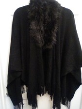 Ladies Black Acrylic Shawl with Faux Fur Collar and Tassels One Size By Tu NEW