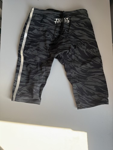 Funky trunks apex - apex, x
