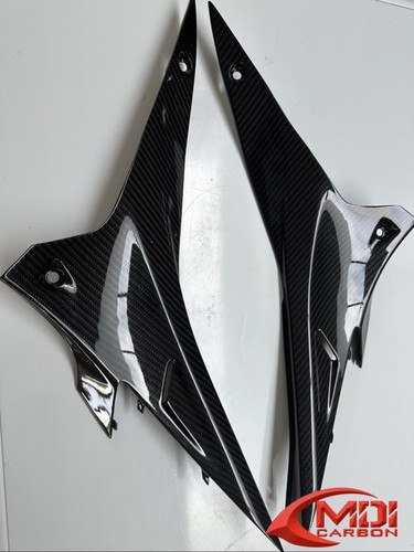 Aprilia carbon fiber - fiber, rsv4
