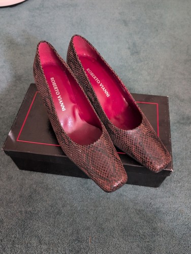 High heeled court shoe robert - heeled,