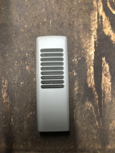 8200084460 rear air vent