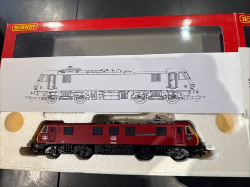 Hornby r2330 class - oo,