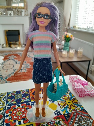 Beautiful skipper doll - 11",