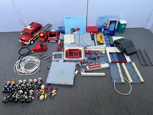 Playmobil fire station - fire,