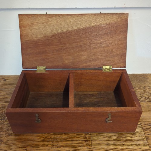 Vintage wooden keepsake box - vintage,
