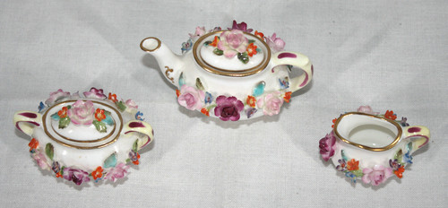 Discontinued coalport flower - coalport,