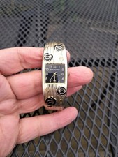 Rennie Mackintosh Women's Quartz Wristwatch