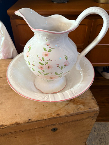 Vintage white ceramic floral - white,