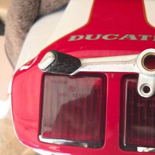 Ducati 748 916 996 998 - 748,