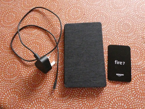 Amazon fire tablet - 7, kindle