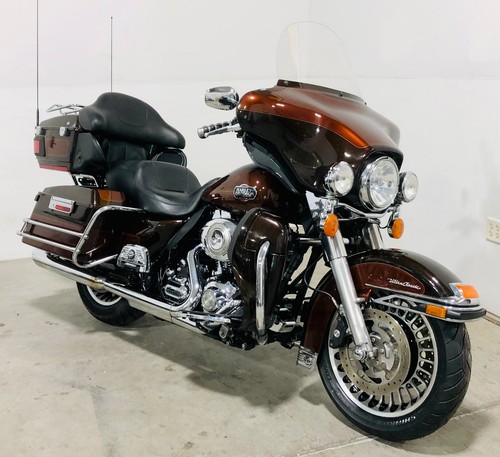 2011 harley davidson - flhtcu,
