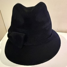 Whiteley womans black fur felt