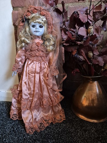 Polly halloween horror - 'polly',