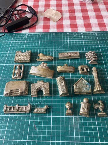 Job lot vintage toy - 18,