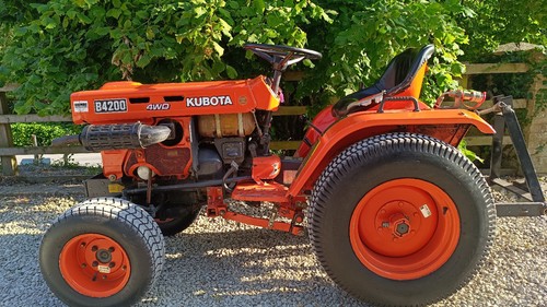 Kubota b4200 compact tractor - kubota,